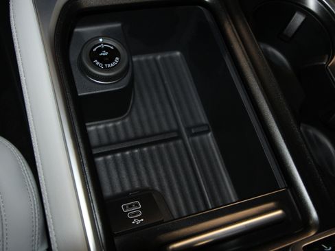 New 2026 Ford Expedition Max Platinum image 17