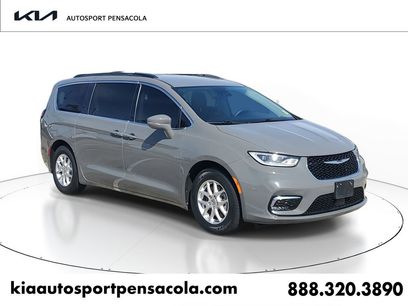 Used 2022 Chrysler Pacifica Touring-L