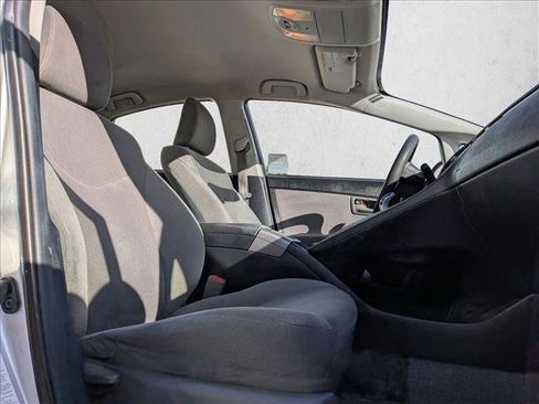 Used 2014 Toyota Prius Three image 24
