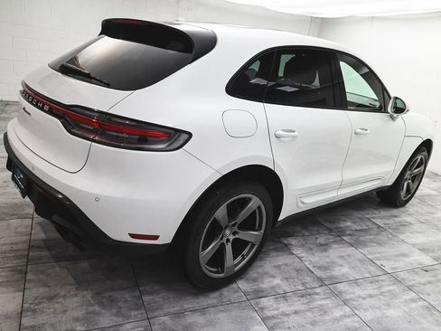 Used 2022 Porsche Macan AWD/4WD image 6