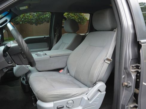 Used 2013 Ford F150 XLT w/ XLT Chrome Pkg RWD image 10