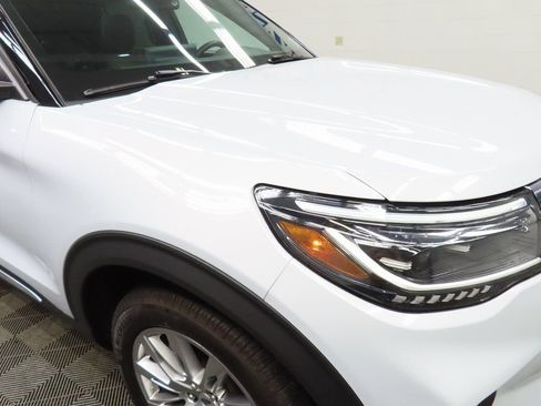 Used 2025 Ford Explorer Platinum image 30