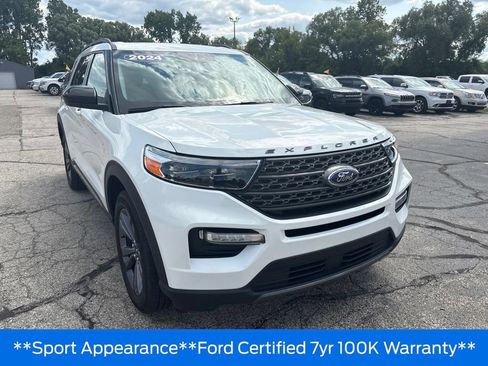 Used 2024 Ford Explorer XLT w/ Equipment Group 202A AWD/4WD image 40