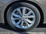 Used 2024 Chevrolet Malibu LT image 3