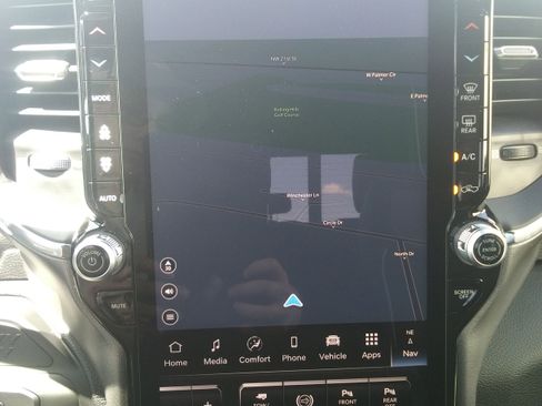 New 2025 RAM 2500 Laramie image 34