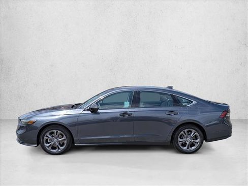 Used 2023 Honda Accord EX image 9