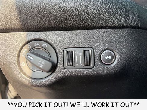 Used 2022 Dodge Challenger GT w/ Blacktop Package RWD image 12