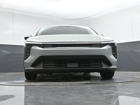 Used 2025 Kia K4 LXS FWD image 44