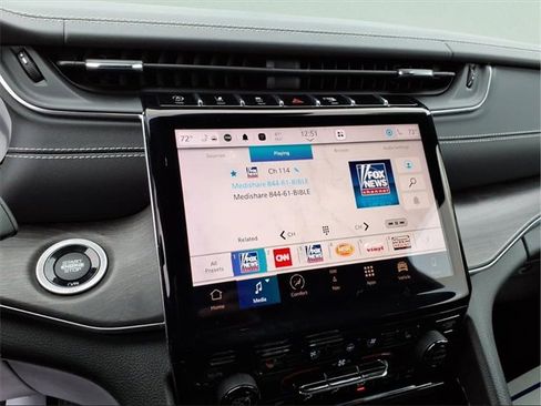 Used 2023 Jeep Grand Cherokee Overland image 17