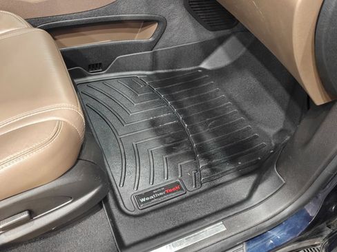 Used 2015 GMC Acadia SLT AWD/4WD image 14