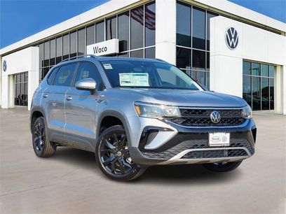 New 2024 Volkswagen Taos SE