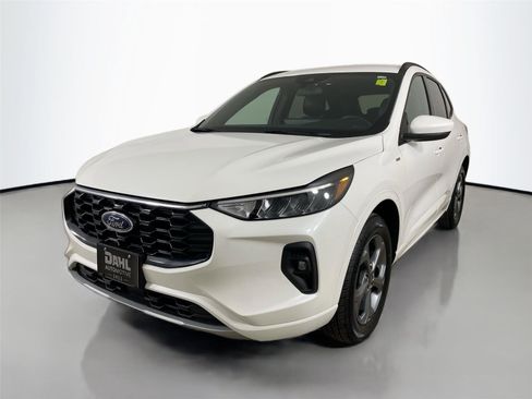 Used 2024 Ford Escape ST-Line Select w/ Tech Pack #1 image 4