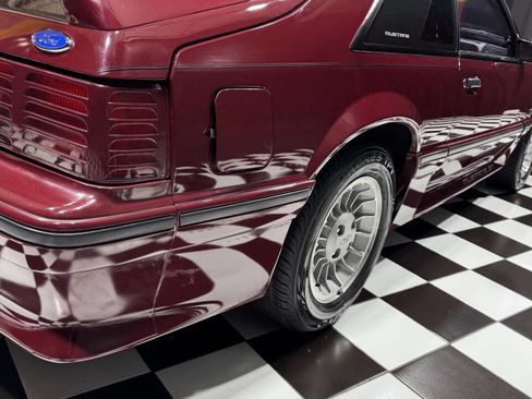 Used 1989 Ford Mustang GT image 22