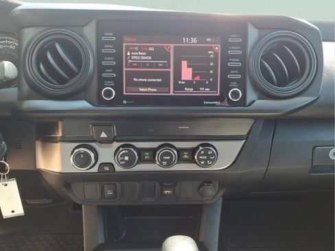 Used 2020 Toyota Tacoma SR AWD/4WD image 18