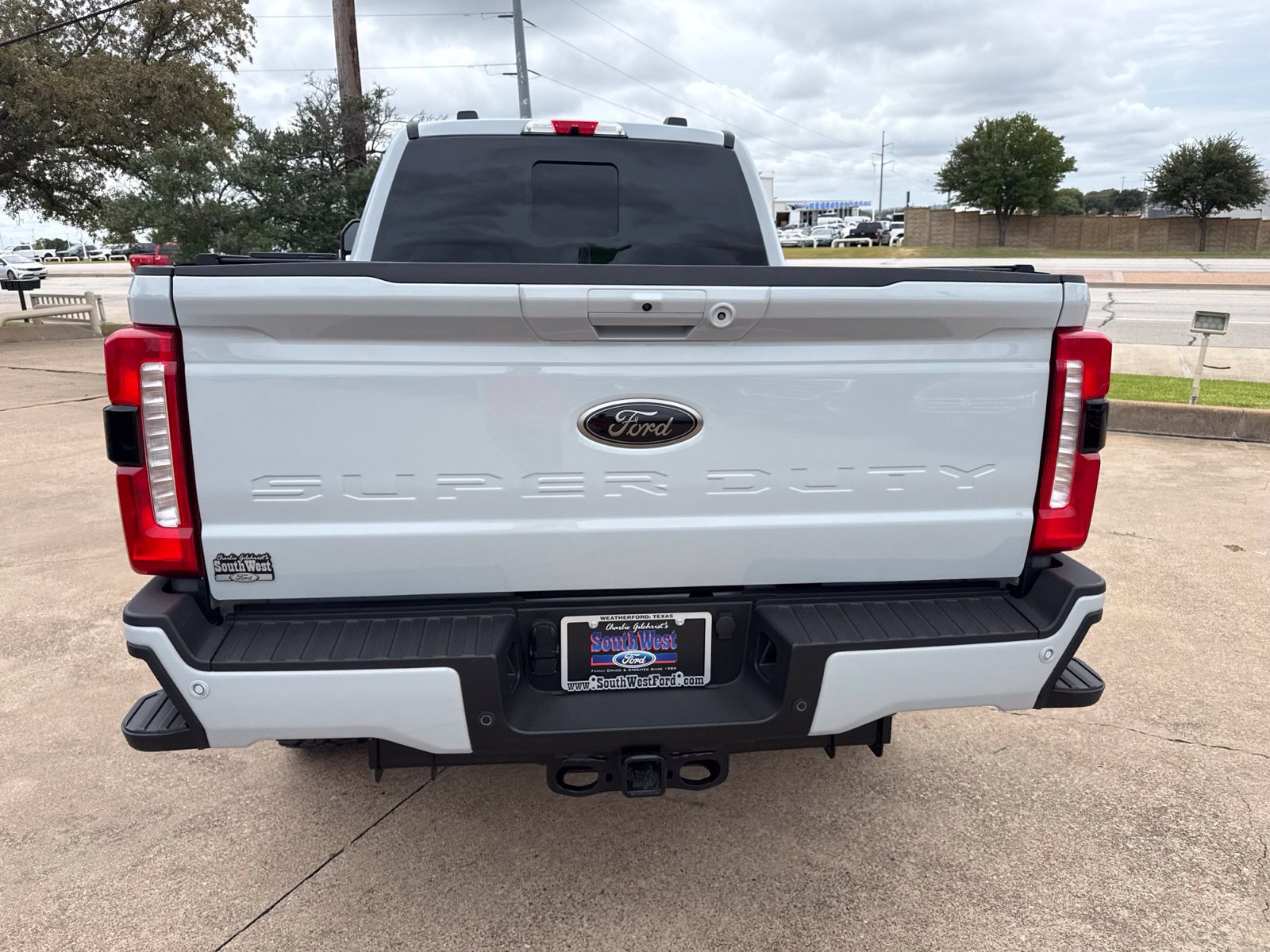 Used 2026 Ford F250 Lariat w/ Tremor Off-Road Package AWD/4WD image 6
