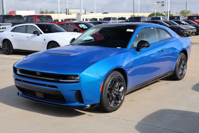 New 2026 Dodge Charger R/T w/ Driver Convenience Group AWD/4WD image 3