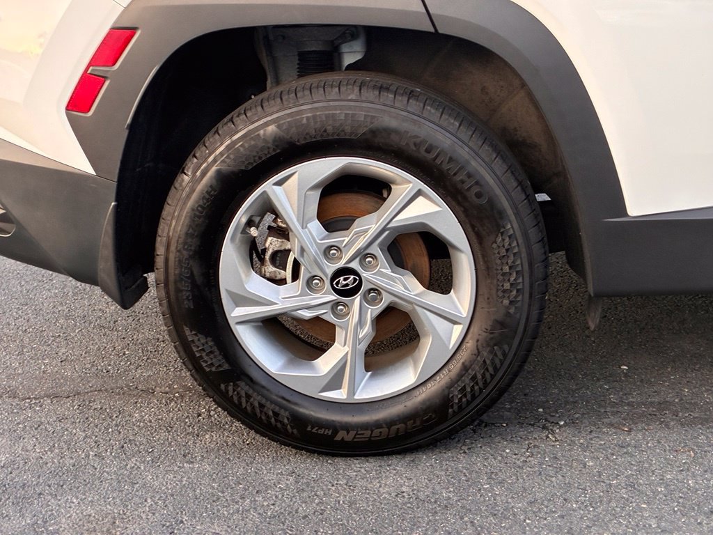 Certified 2024 Hyundai Tucson SE AWD/4WD image 44