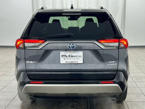 Used 2022 Toyota RAV4 XSE w/ XSE Grade Weather Package image 4