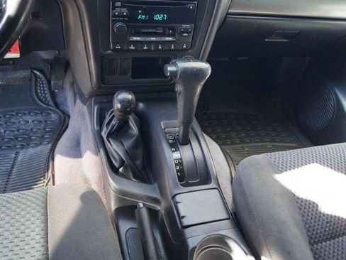 Used 2003 Nissan Pathfinder SE image 22