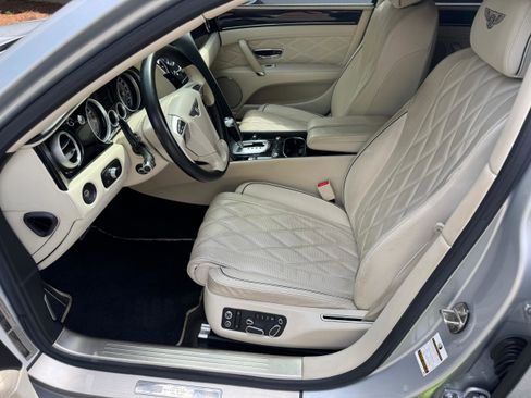 Used 2014 Bentley Flying Spur W12 image 26