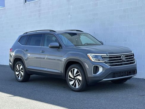 New 2026 Volkswagen Atlas SE image 8