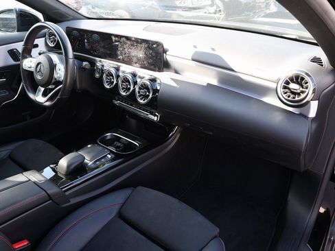 Used 2022 Mercedes-Benz A 220 4MATIC image 19