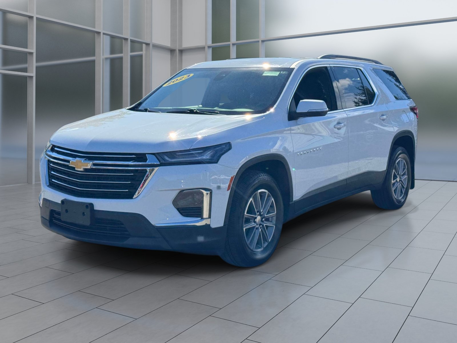 Used 2023 Chevrolet Traverse LT AWD/4WD image 1