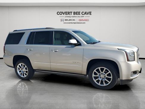 Used 2016 GMC Yukon Denali w/ Open Road Package image 12