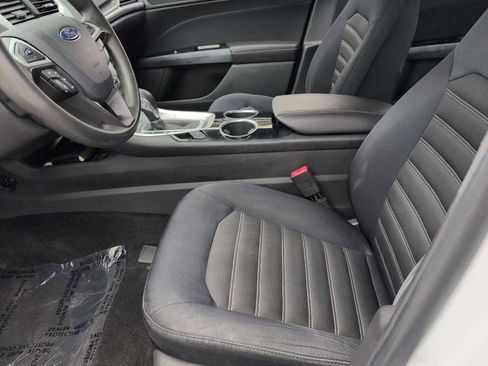 Used 2013 Ford Fusion SE FWD image 16