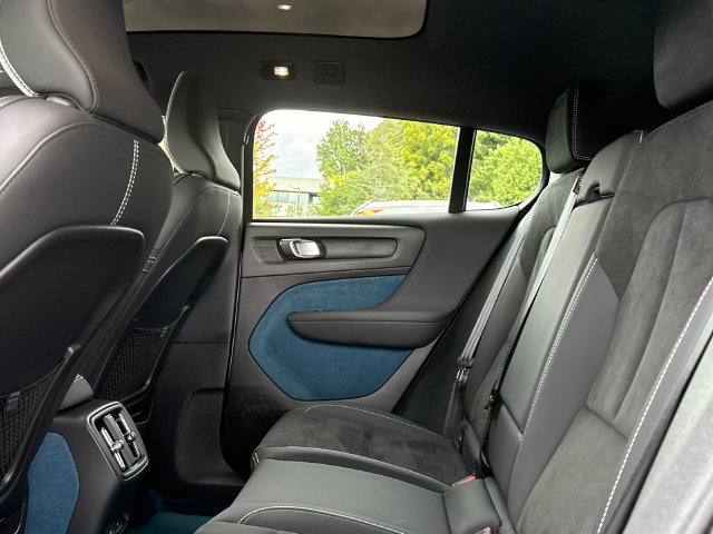 Certified 2023 Volvo C40 P8 Recharge Ultimate AWD/4WD image 21