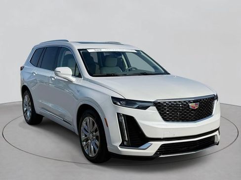Used 2024 Cadillac XT6 Premium Luxury AWD/4WD image 3