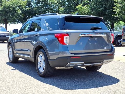 Used 2021 Ford Explorer XLT w/ Equipment Group 202A AWD/4WD image 6