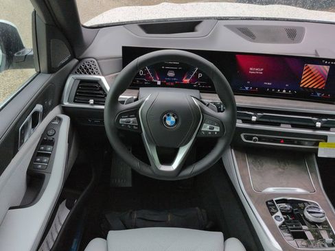 New 2026 BMW X5 sDrive40i w/ Executive Package RWD image 16