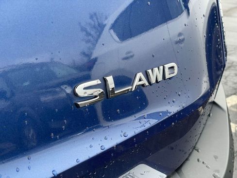 Used 2022 Nissan Rogue SL w/ SL Premium Package image 34