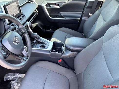 Certified 2025 Toyota RAV4 XLE AWD/4WD image 20