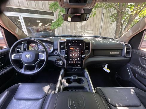 Used 2021 RAM 1500 Laramie AWD/4WD image 19