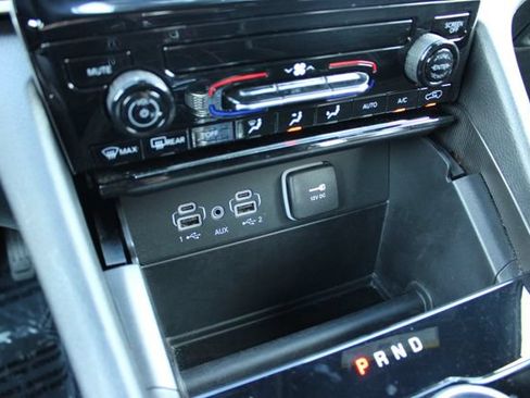 Used 2025 Jeep Grand Cherokee Laredo w/ MOPAR Finishing Package RWD image 18