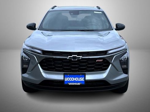 New 2025 Chevrolet Trax RS w/ Sunroof Package image 2