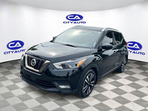 Used 2020 Nissan Kicks SR FWD image 9