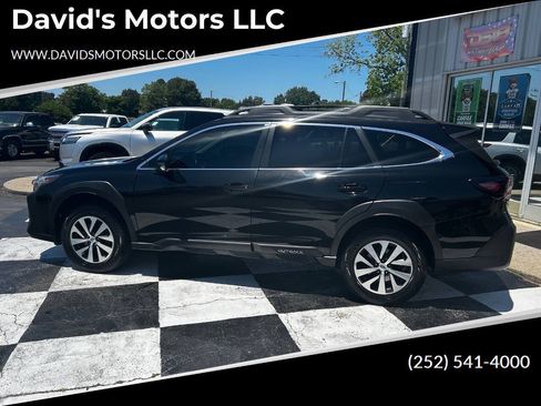 Used 2023 Subaru Outback Premium AWD/4WD image 1