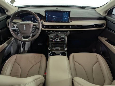 Used 2023 Lincoln Nautilus Reserve FWD image 14