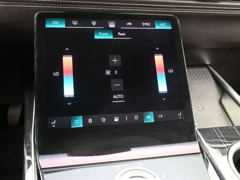 Used 2025 Cadillac Escalade ESV Sport w/ Touring Package image 35