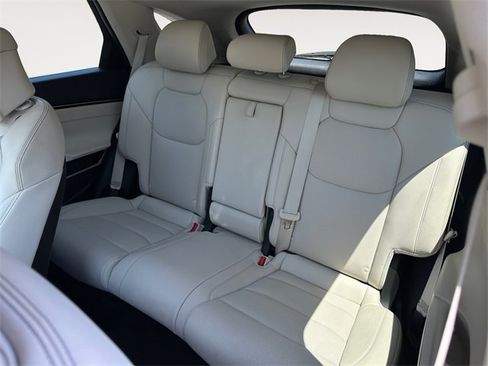 Used 2024 Genesis GV70 2.5T image 13