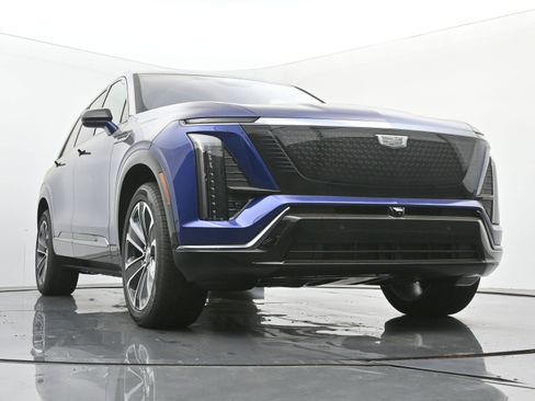 New 2026 Cadillac Vistiq Sport w/ LPO, Premium Carpet Package image 22