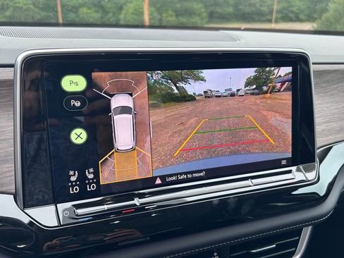 New 2026 Volkswagen Atlas SEL Premium R-Line AWD/4WD image 16