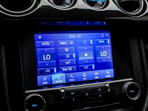 Used 2020 Ford Mustang Shelby GT500 w/ Carbon Fiber Track Pack image 73