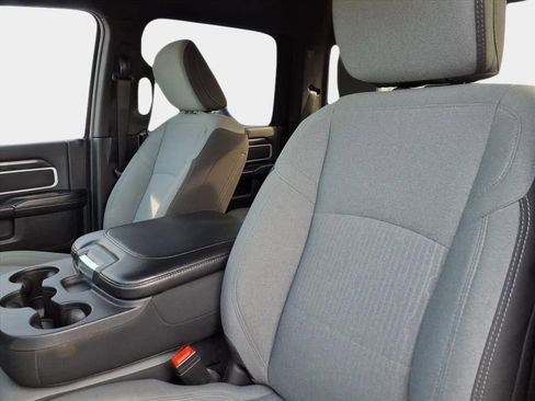 Used 2024 RAM 3500 Big Horn image 12