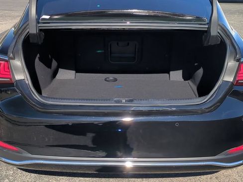 Used 2024 Lexus ES 300h w/ Premium Package FWD image 30