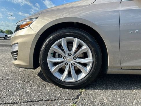 Used 2024 Chevrolet Malibu LT image 10