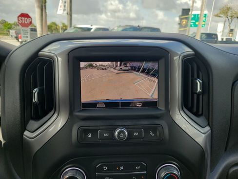 Used 2022 Chevrolet Silverado 1500 Custom image 10